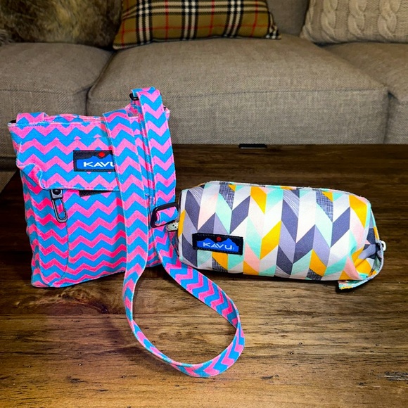 Kavu Handbags - Kavu Crossbody and Travel Bag Bundle 2 Pc Lot